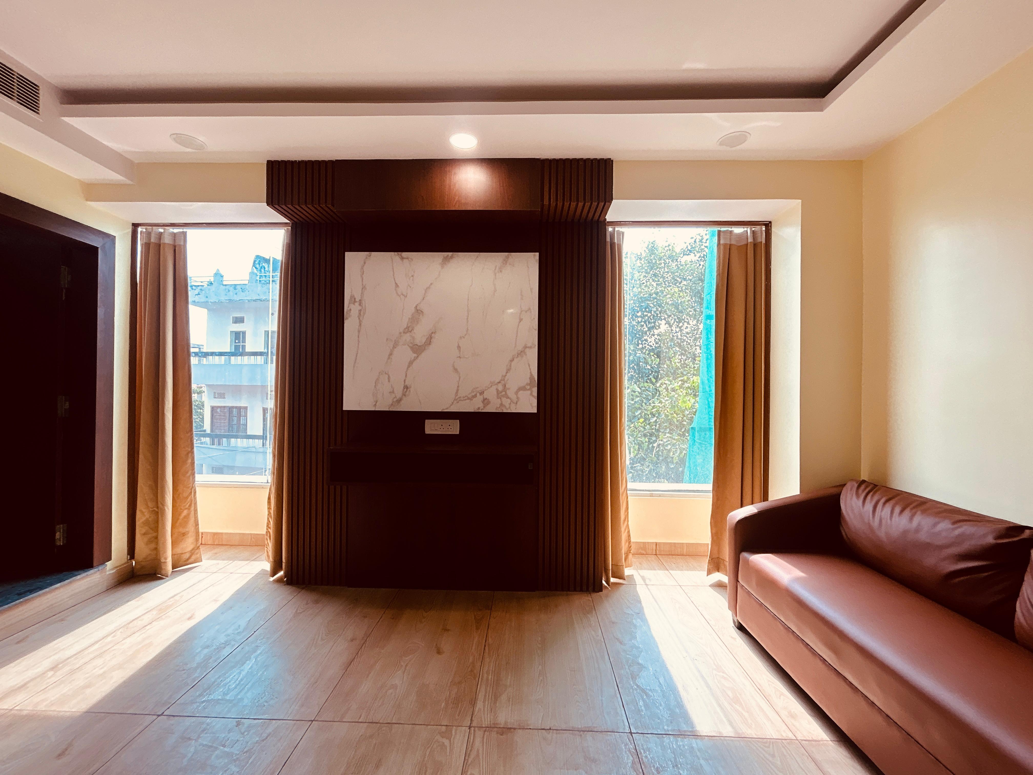 Garden View Room